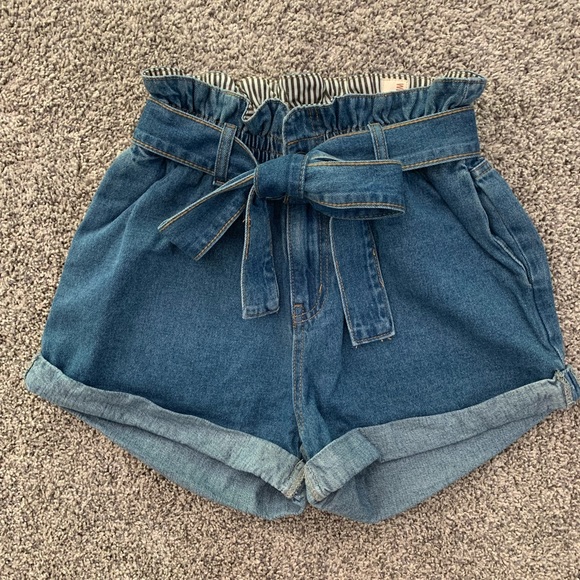 Jean shorts - Picture 7 of 9